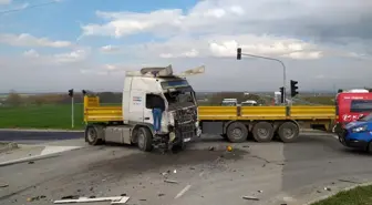 Tekirdağ'da Tır-Minibüs Kaza: 5 Ölü, 10 Yaralı